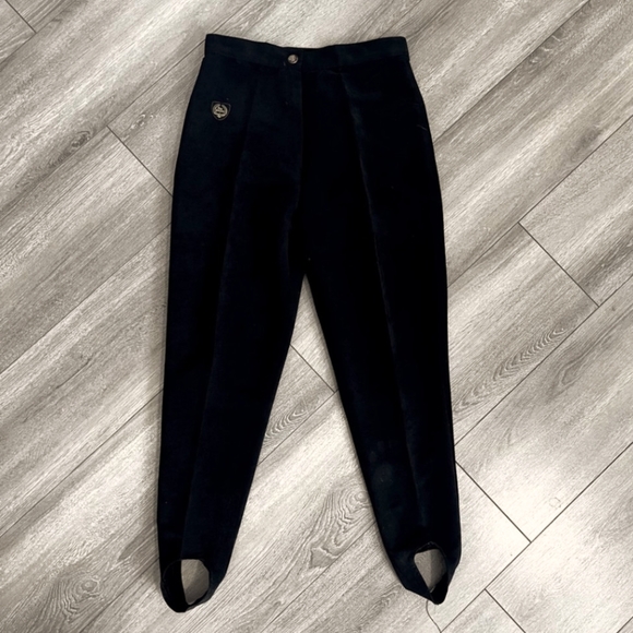 VTG | Rae Gurson Ultra High Waist Velvet Stirrup Pant - Picture 2 of 7